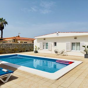 Beachfront Villa And Pool